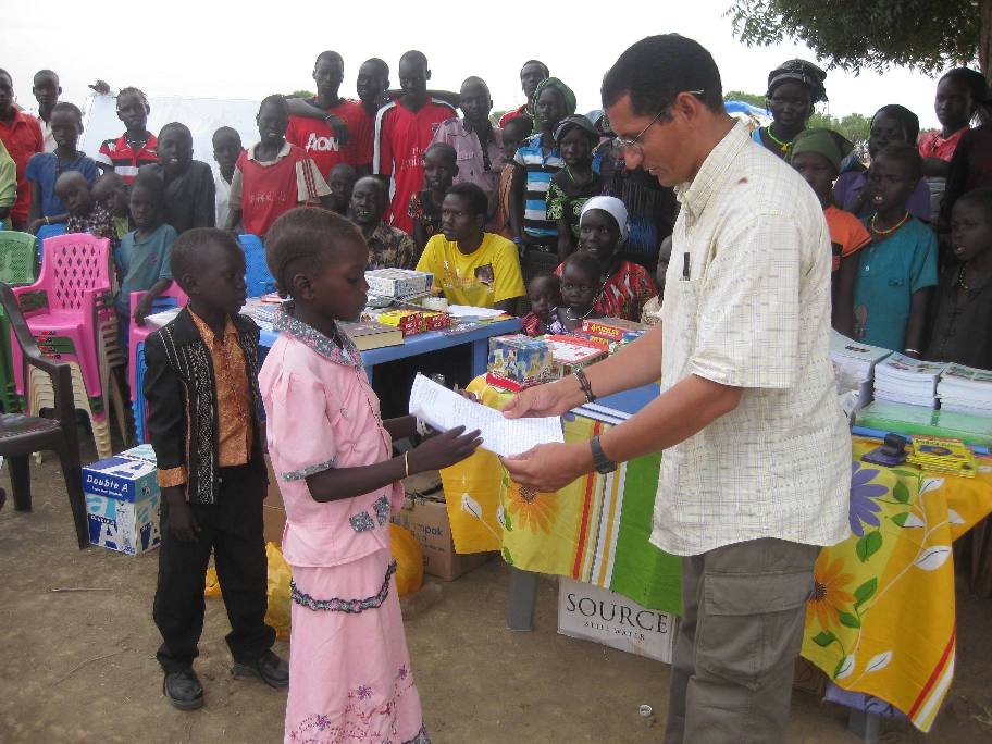 Entrega da crat de agradecimento